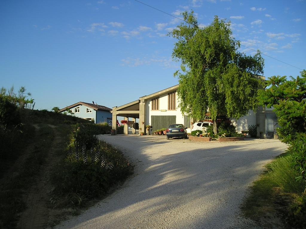 Agriturismo Le Essenze - Terrazza Sulla Romagna Cesena Exteriör bild