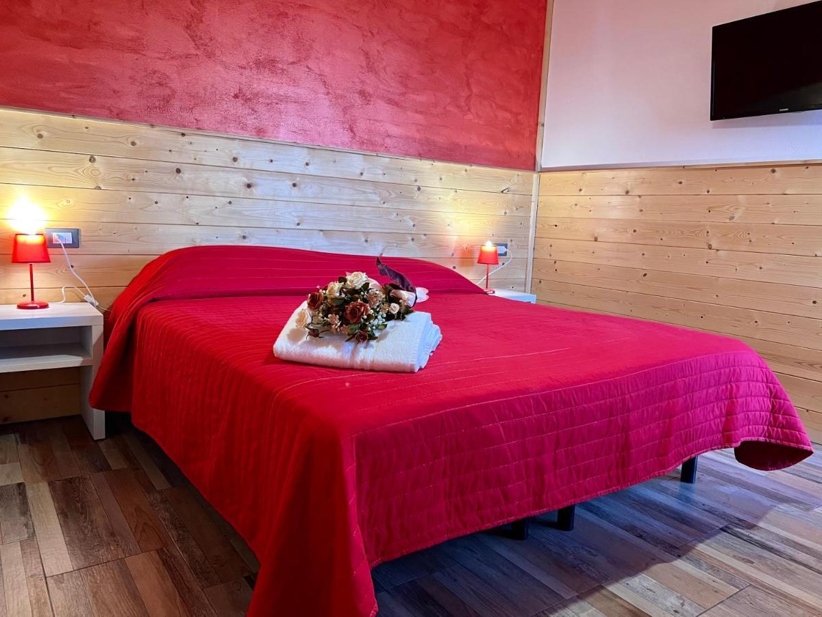 Agriturismo Le Essenze - Terrazza Sulla Romagna Cesena Exteriör bild